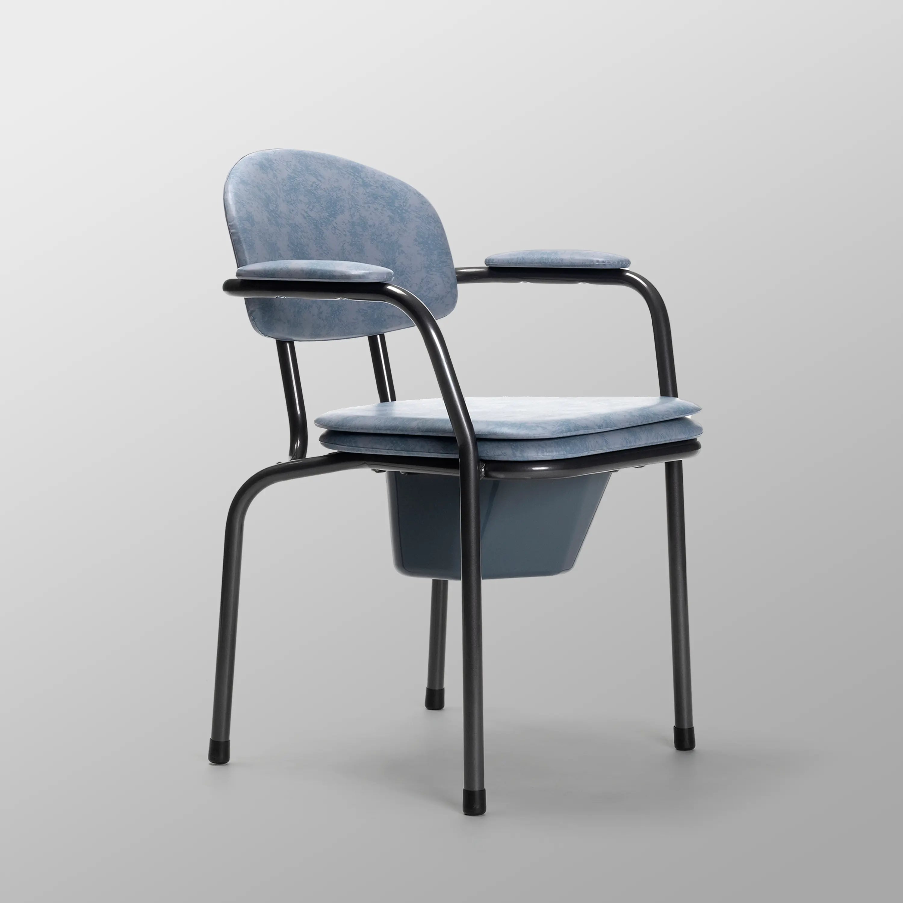 9062 Premium Commode Chair