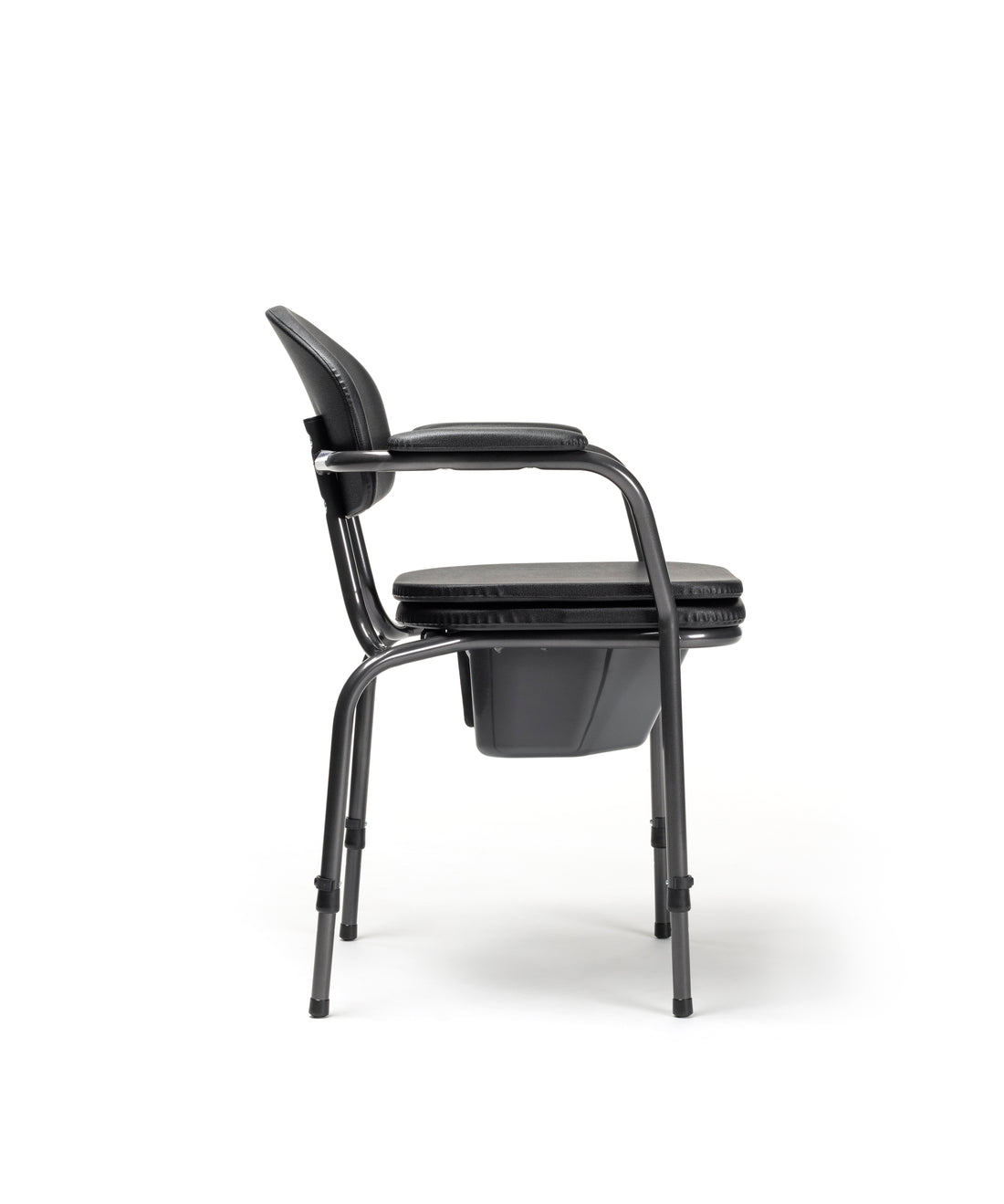 9062 Commode Chair